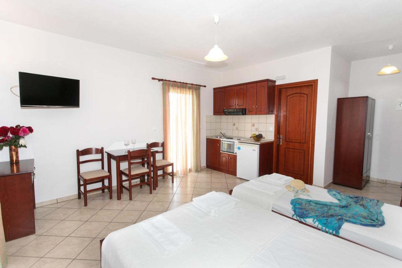 Lady Elena Hotel Ammoudia Dış mekan fotoğraf