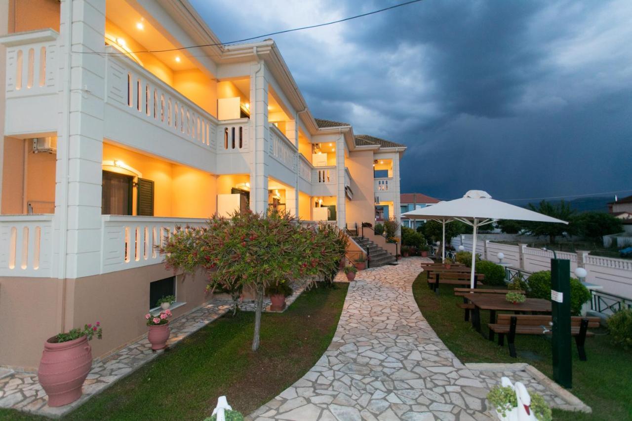 Lady Elena Hotel Ammoudia Dış mekan fotoğraf